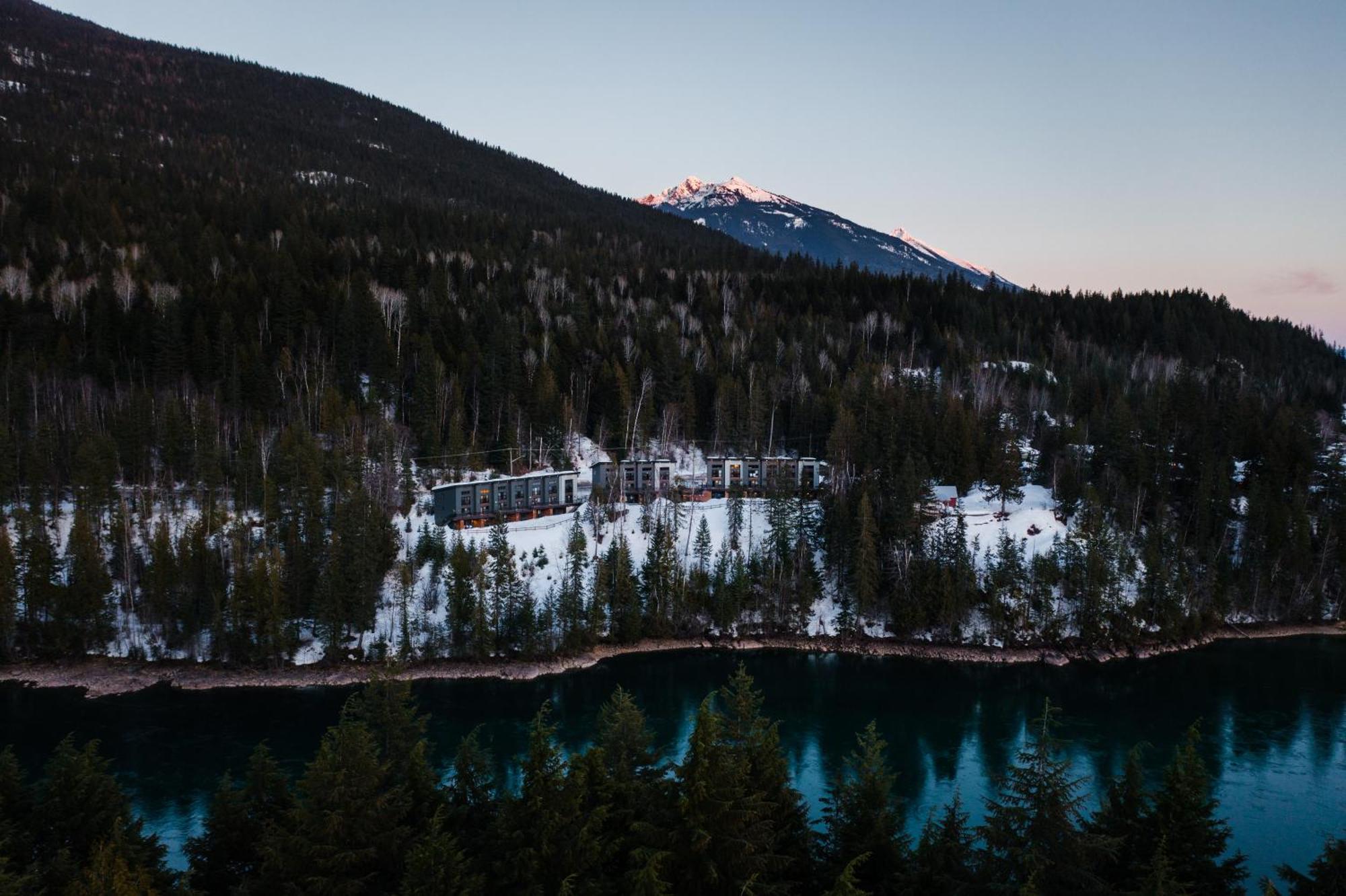Basecamp Resorts เรเวลสโตก ภายนอก รูปภาพ